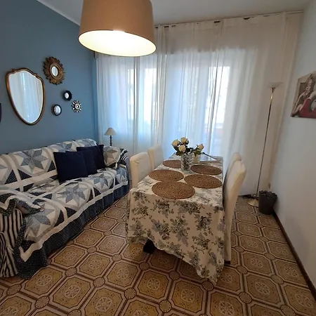 Italian Vintage House * 코모